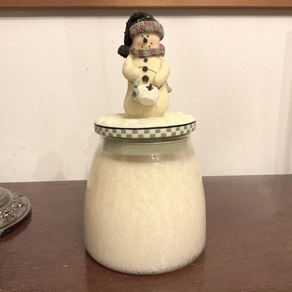 CANDLE JAR TOPPER.  HOLIDAY SNOWMAN. ADORABLE!
